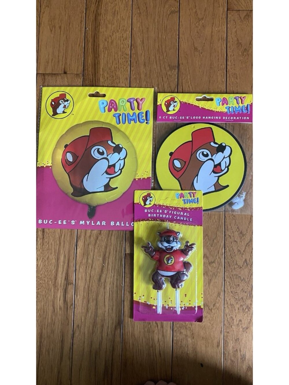 Buc-ee’s Birthday Party Decorations Set Balloon Candle Hanging Decor Beaver NWT